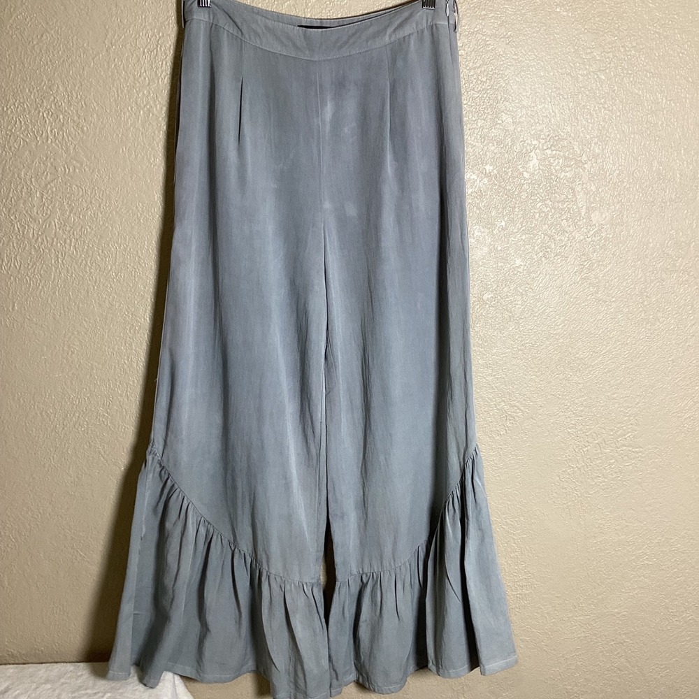 On Twelfth Women's Wide Leg Ruffle Hem Pants Dusty Blue Gray Size M Boho Chic